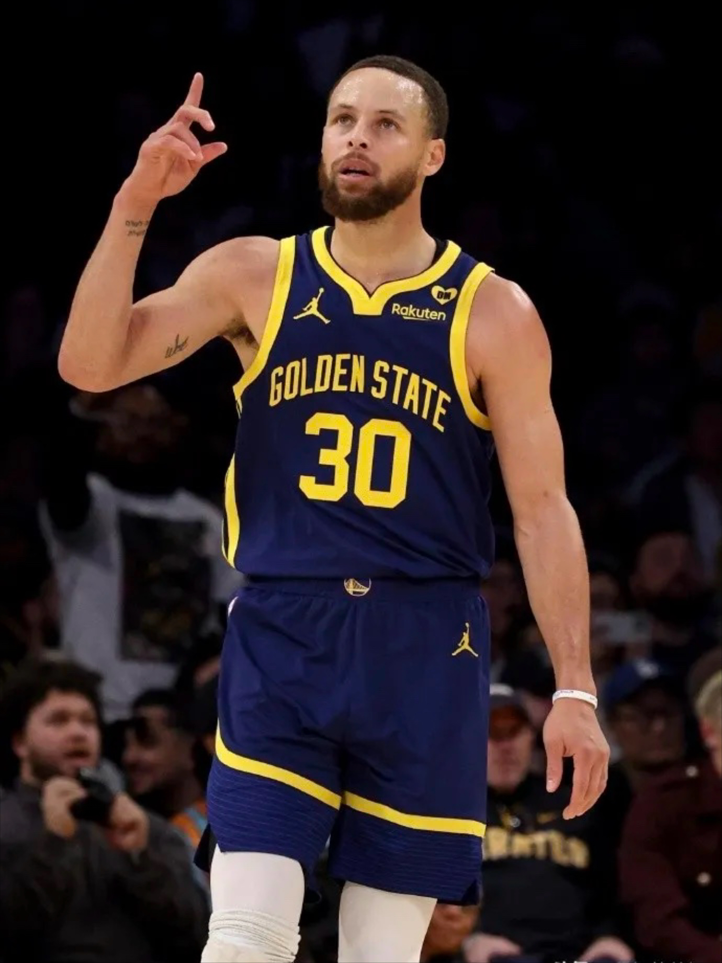 星空体育官网-加时末段亚特兰大备战全明星赛金州勇士集结日绝杀压哨，布鲁克林篮网加时末段豪取连胜看傻球迷(库里三分决胜美国队夺得男篮冠军)